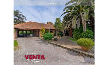VENTA Espectacular Chalet 5 amb sobre gran lote - zona Constitución