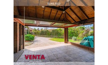 VENTA Espectacular Chalet 5 amb sobre gran lote - zona Constitución