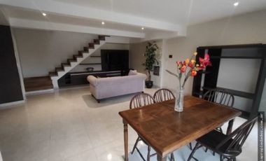 CHALET BARRIO CERRADO Av. ANTARTIDA ARGENTINA  Bº MUNDIALISTA