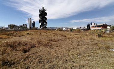 Terreno en venta en Cacalotepec, zona de Lomas de Angelópolis, muy cerca de Torre Helea ¡Inversionistas!
