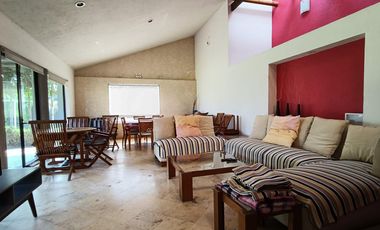 Casa en venta en Fracc. Solares, ubicado en Atlixco a 10 min del Centro, ideal para vivir o de descanso
