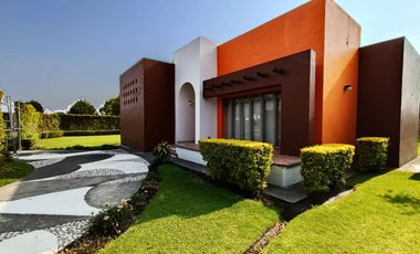 Casa en venta en Fracc. Solares, ubicado en Atlixco a 10 min del Centro, ideal para vivir o de descanso