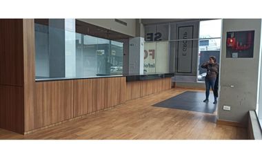 SE ALQUILA LOCAL EN VISTA HERMOSA  |  251MT2