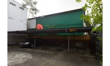 Venta Edificio de Apartamentos y Locales Comerciales 525 Mts2