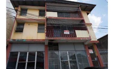 Venta Edificio de Apartamentos y Locales Comerciales 525 Mts2