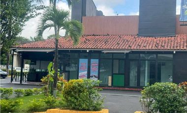 ALQUILER DE LOCAL  PAN CANAL PLAZA ALBROOK 110M2