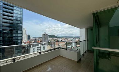 Apartamento en Bella Vista - Espacioso y Moderno en PH Belle View Towe