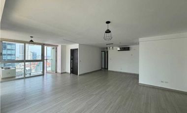 Apartamento en Bella Vista - Espacioso y Moderno en PH Belle View Towe