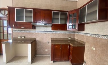 SAN FRANCISCO / EDIFICO / PH ARIADNE / 1342 M2 / PISCINA