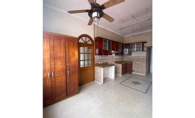 SAN FRANCISCO / EDIFICO / PH ARIADNE / 1342 M2 / PISCINA