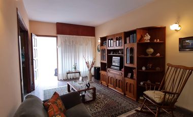 CASA TIPO PH 4 AMBIENTES DEPENDENCIA BERNAL ESTE