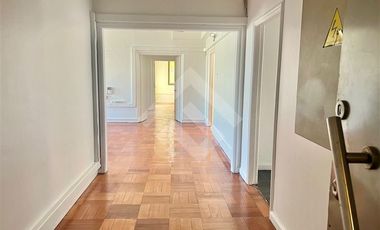 Oficina en Arriendo en Av Libertado Bernardo O