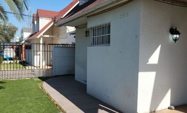 Casa en Arriendo en El Valle con Consistorial