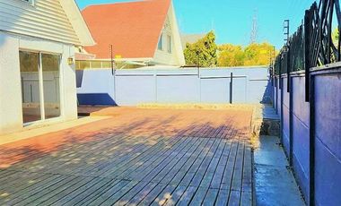 Casa en Arriendo en El Valle con Consistorial