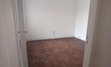 Casa en venta - 2 Dormitorios 1 Baño - 100Mts2 - Morón