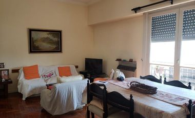 Departamento en venta - 2 Dormitorios 2 Baños - 75Mts2 - Avellaneda