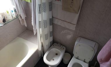 Departamento en venta - 2 Dormitorios 2 Baños - 75Mts2 - Avellaneda