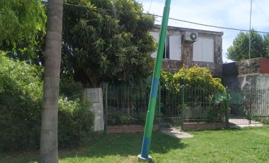 Casa en venta - 1 Dormitorio 2 Baños - 195Mts2 - Punta Lara, Ensenada