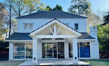 Casa - Saint Thomas Norte - Canning - Esteban Echeverria - Golf - Barrio con seguridad -