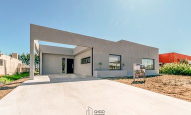 Casa venta 4 ambientes a estrenar - Mar Del Plata