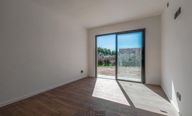 Casa venta 4 ambientes a estrenar - Mar Del Plata
