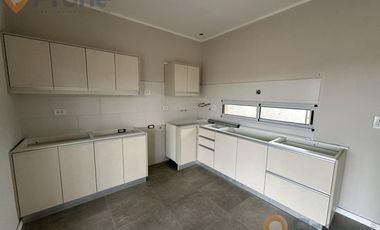 VENTA Casa a estrenar en jardines de Esther