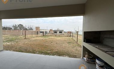 VENTA Casa a estrenar en jardines de Esther