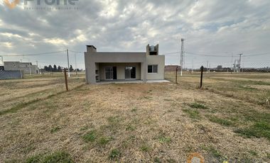 VENTA Casa a estrenar en jardines de Esther