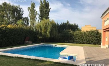 CASA VENTA LUJAN BARRIO CERRADO ARROYO DULCE