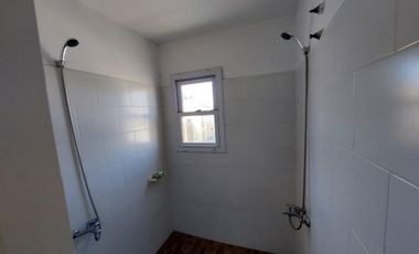 Casa en venta - 4 dormitorios 4 baños - 5 cochera - 600 mts2  - Guernica