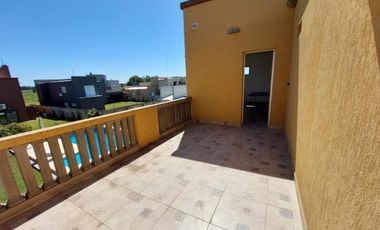 Casa en venta - 4 dormitorios 4 baños - 5 cochera - 600 mts2  - Guernica