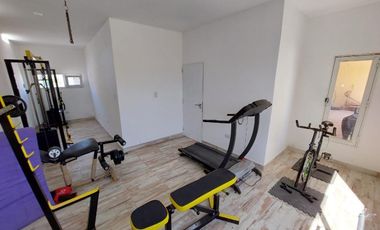 Casa en venta - 4 dormitorios 4 baños - 5 cochera - 600 mts2  - Guernica