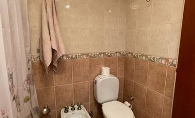 Duplex en esquina en  Venta Quilmes