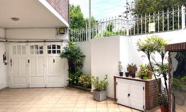 Duplex en esquina en  Venta Quilmes