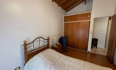 Duplex en esquina en  Venta Quilmes