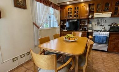 Duplex en esquina en  Venta Quilmes