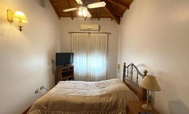 Duplex en esquina en  Venta Quilmes