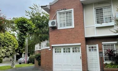 Duplex en esquina en  Venta Quilmes