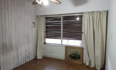 Excelente Casa Ph 3 Amb. al Frente  en Ramos Mejía  -