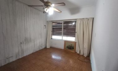 Excelente Casa Ph 3 Amb. al Frente  en Ramos Mejía  -