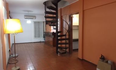 Excelente Casa Ph 3 Amb. al Frente  en Ramos Mejía  -