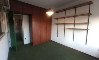 Excelente Casa Ph 3 Amb. al Frente  en Ramos Mejía  -