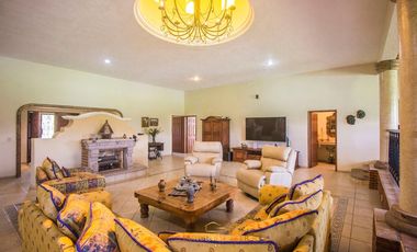 Casa campestre dentro de Coto Privado en San Isidro Mazatepec