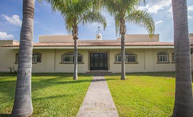 Casa campestre dentro de Coto Privado en San Isidro Mazatepec