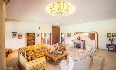Casa campestre dentro de Coto Privado en San Isidro Mazatepec