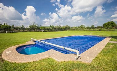 Casa campestre dentro de Coto Privado en San Isidro Mazatepec