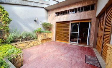 CASA 5 AMB, CON QUINCHO/PATIO Y GARAGE - RAMOS MEJIA