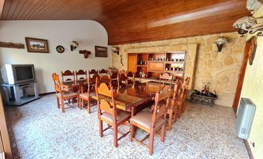 CASA 5 AMB, CON QUINCHO/PATIO Y GARAGE - RAMOS MEJIA