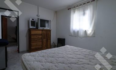 En Venta, Casa de 2 Dormitorios con piscina,  Lago Pellegrini