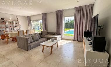 Venta OPORTUNIDAD Casa en Altos de Campo Grande /  Pilar